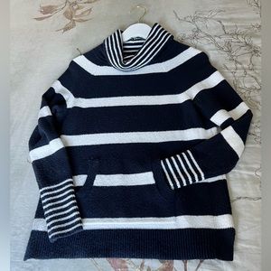 Nautical turtle neck sweater with front pocket